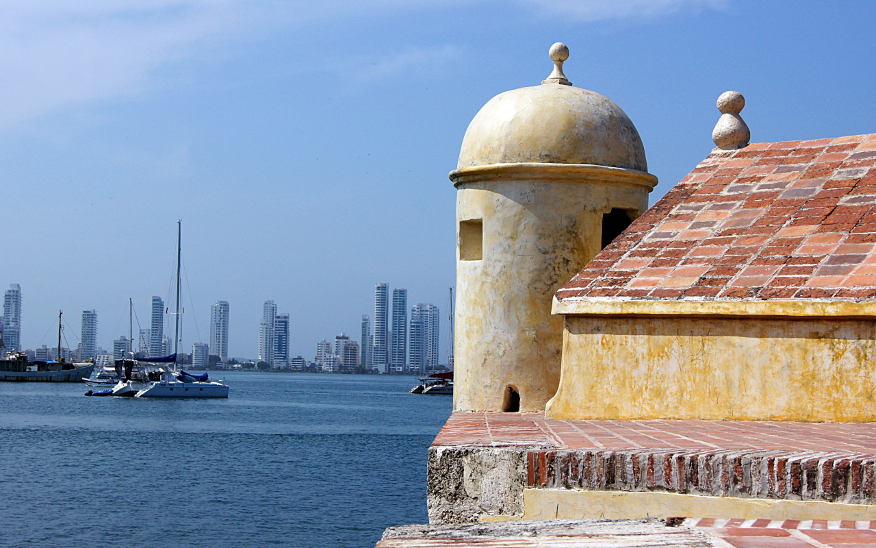 El Fuerte del Pastelillo ofrece una estampa colonial frente al mar.