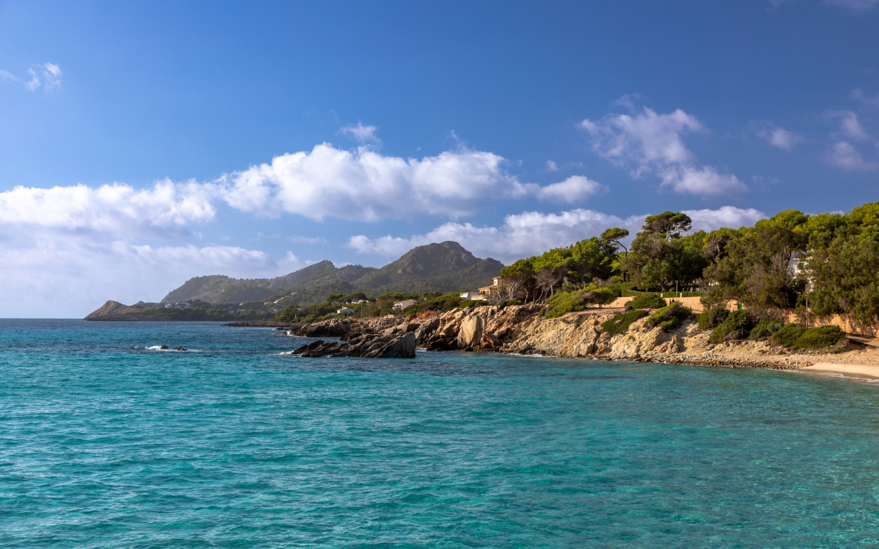 Una de las calas de mallorca en la bahía de Alcúdia