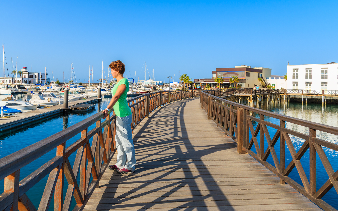 Puerto deportivo Rubicón, el lugar de destino de este autobús aucático.