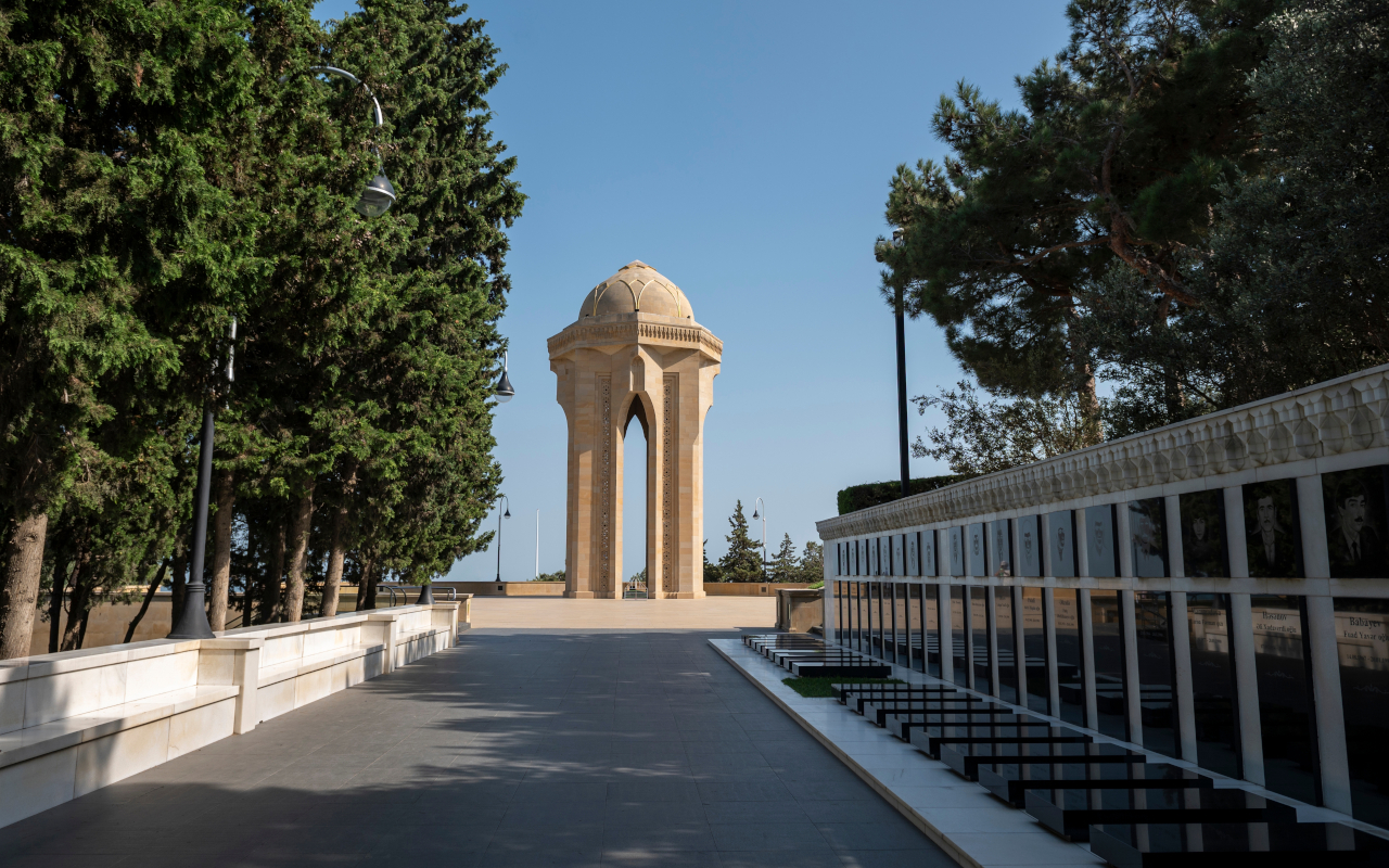 El cementerio de los Mártires es un lugar de memoria y homenaje a los héroes de la ciudad.
