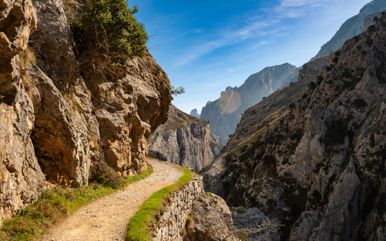 Trail of the Cares between Caín and Poncebos, Picos de Europa.