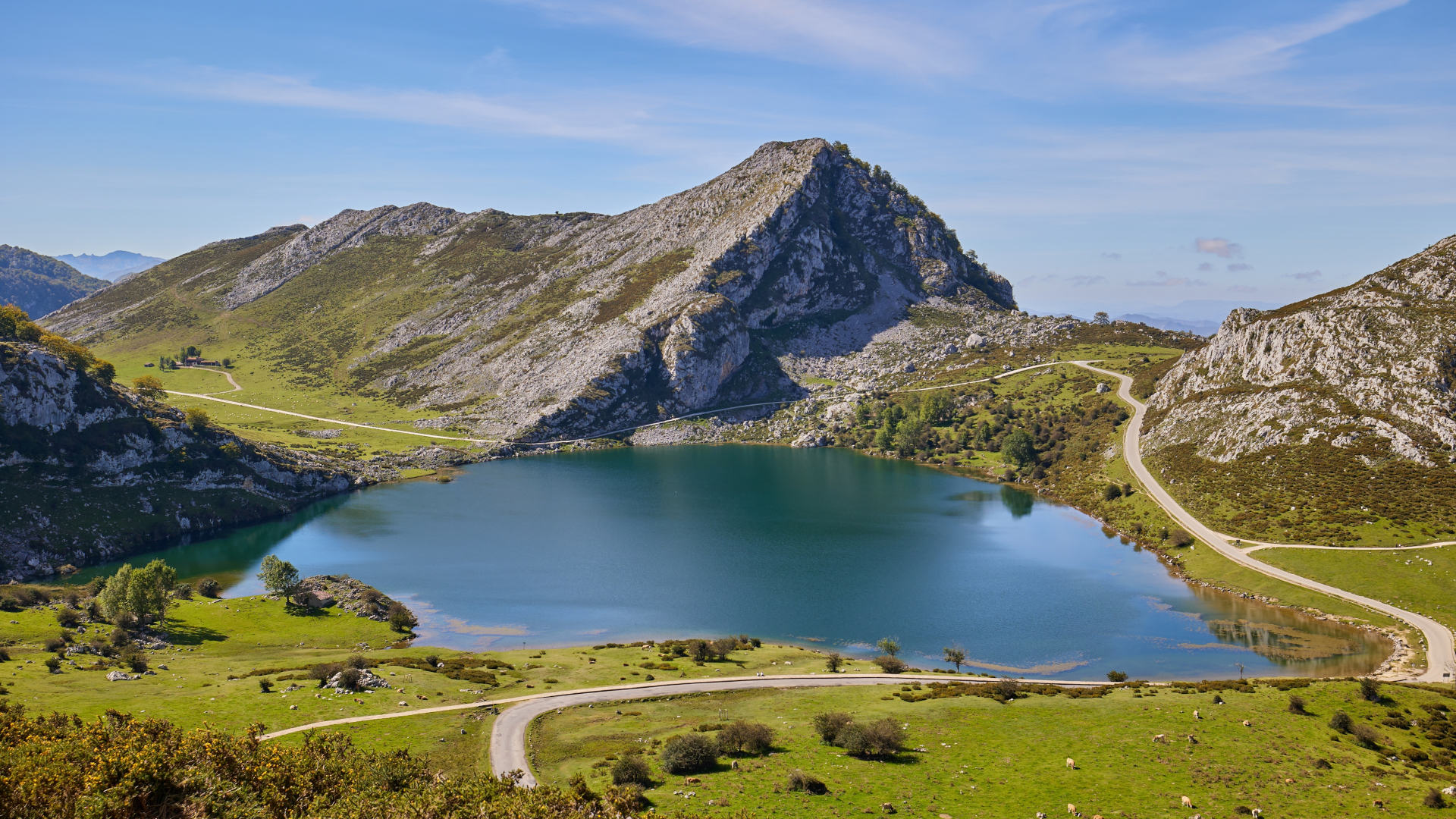 Lago Ercina en los Lagos de Covadonga, Picos de Europa, Asturias