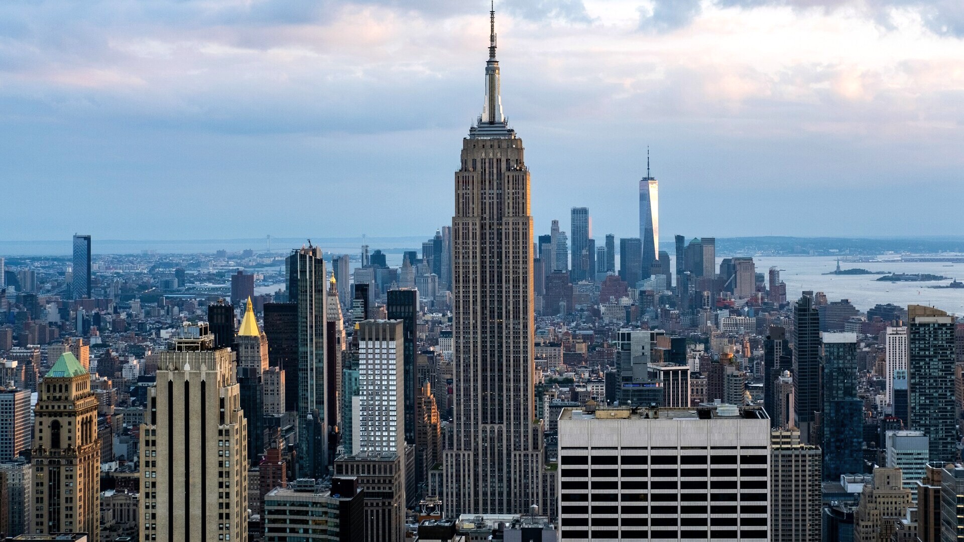Vista panorámica del Empire State Building en Manhattan, Nueva York, Estados Unidos