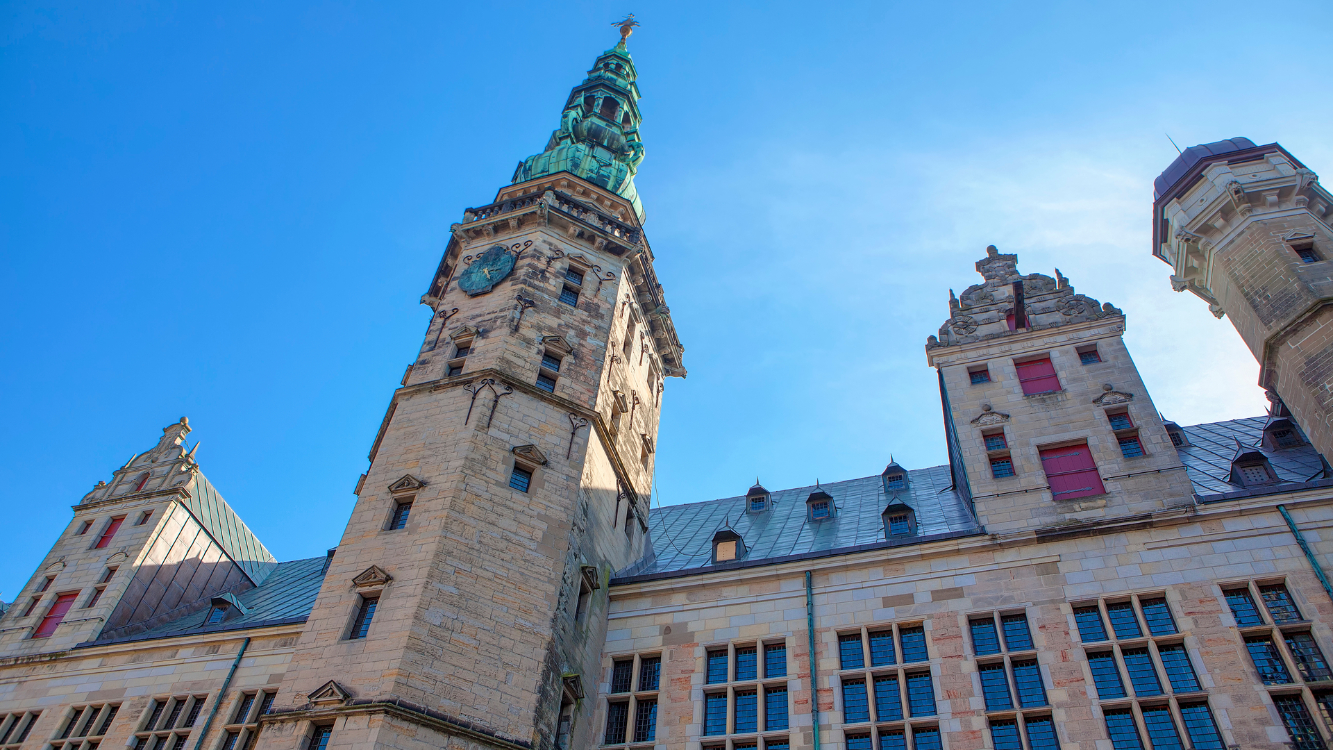 Torres del Castillo de Kronborg en Helsingør, Dinamarca