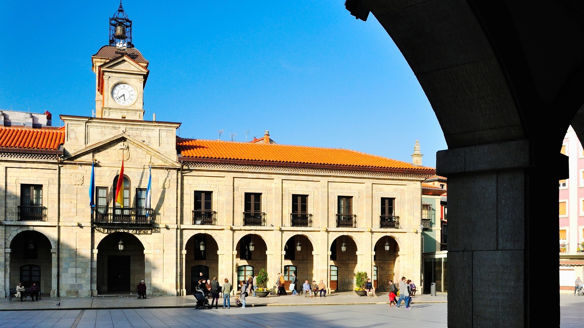 Visita guiada por Avilés con espicha asturiana opcional - buendía