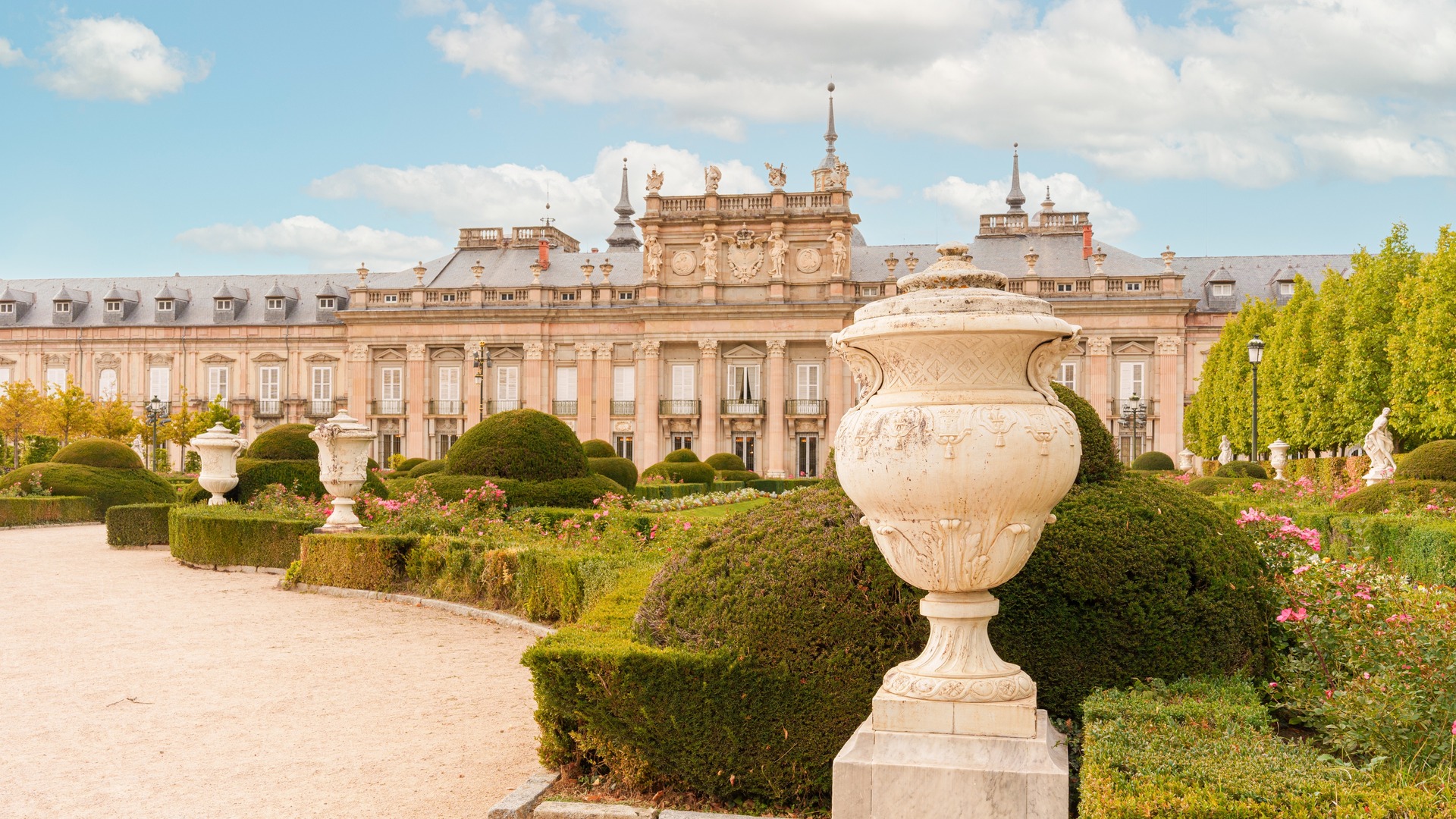 Fachada principal del Palacio de la Granja