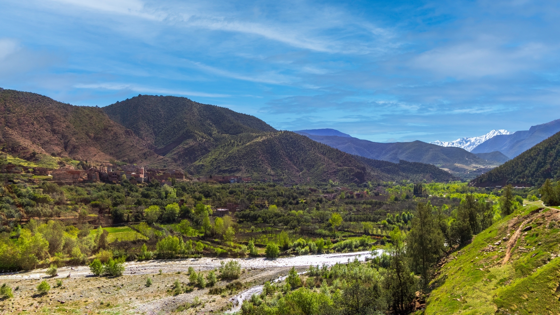 Vista panorámica del valle del Ourika en Marruecos