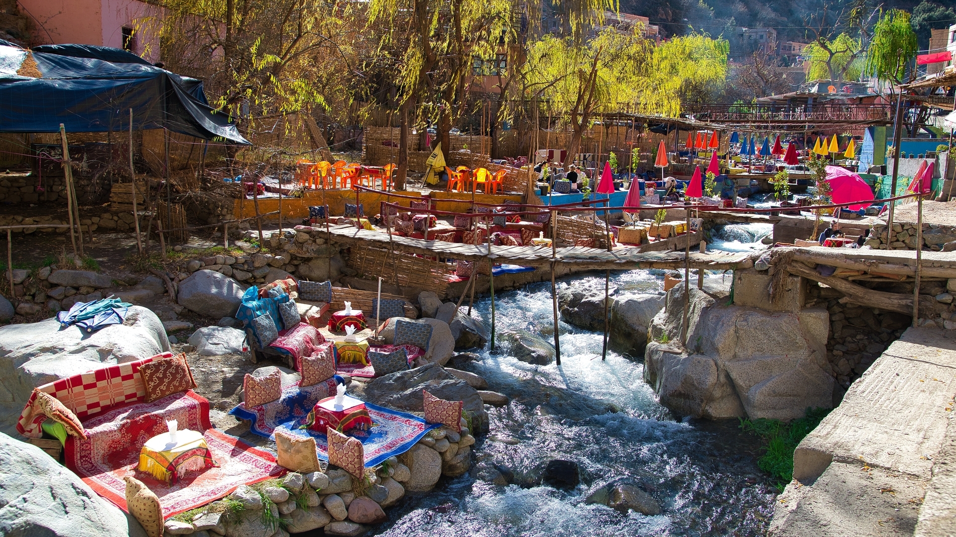 Restaurantes junto al río en Setti Fatma, valle de Ourika, Marruecos