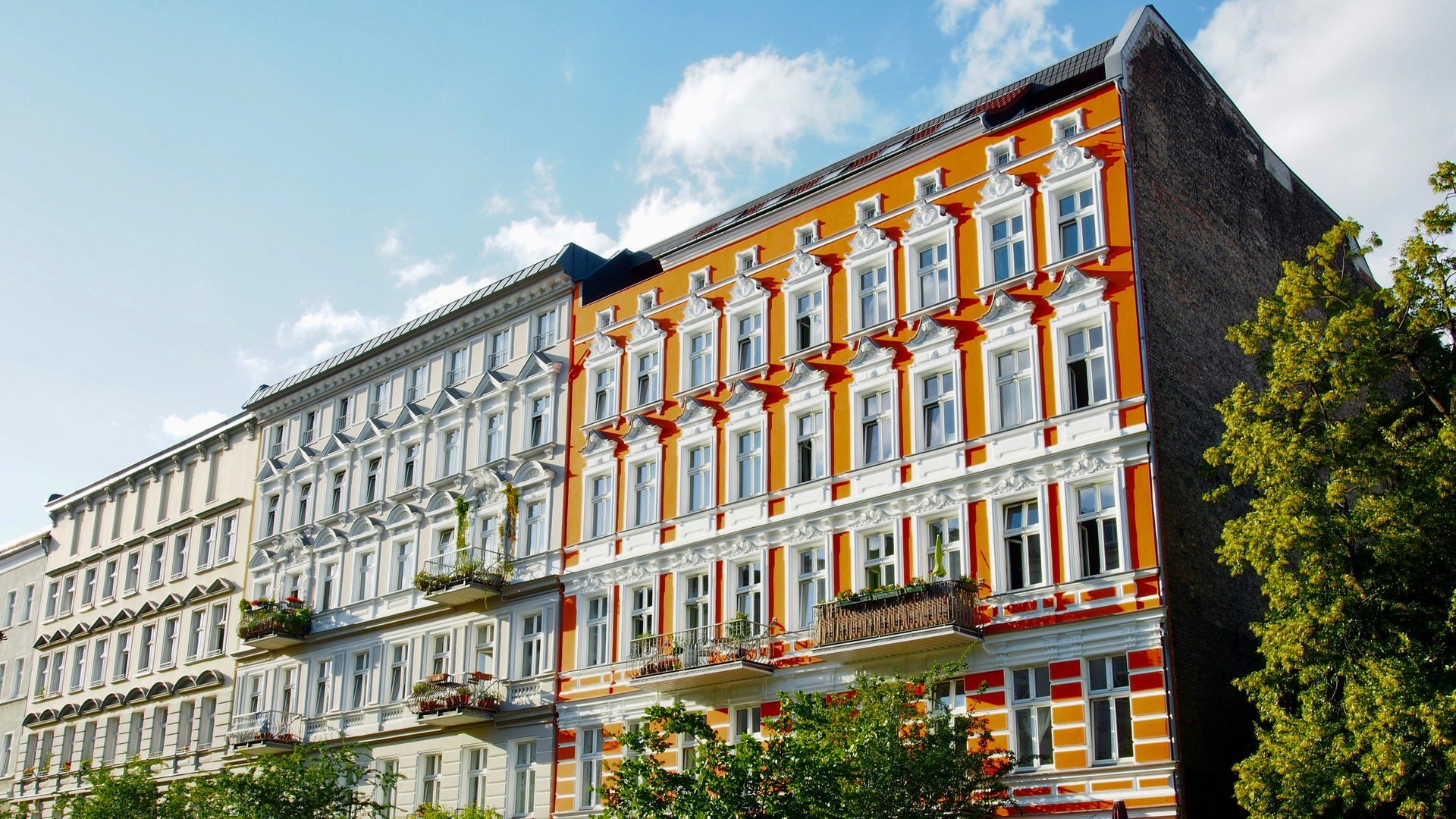 Fachada de edificio clásico en Berlín