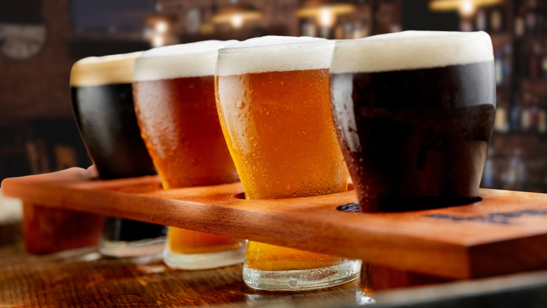 Degustación de cervezas artesanales en Praga