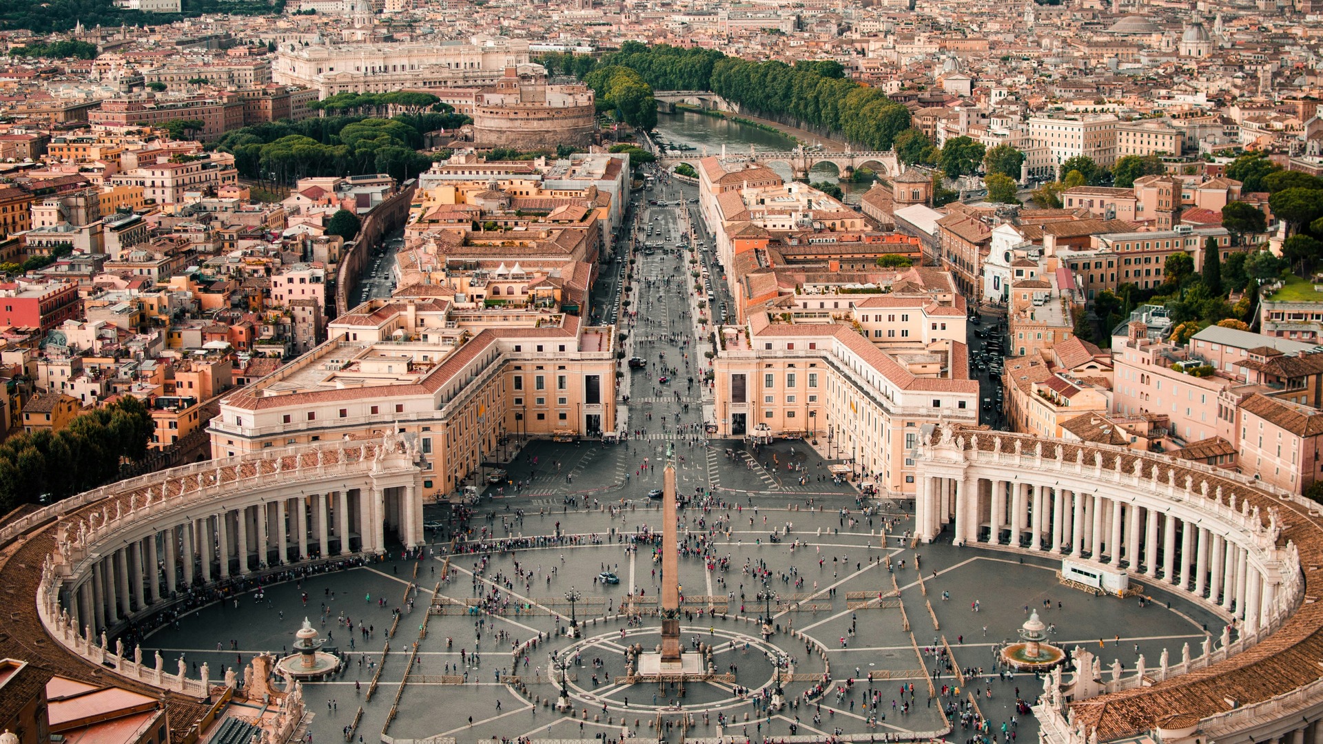 Vista aérea de la Plaza de San Pedro y el Vaticano