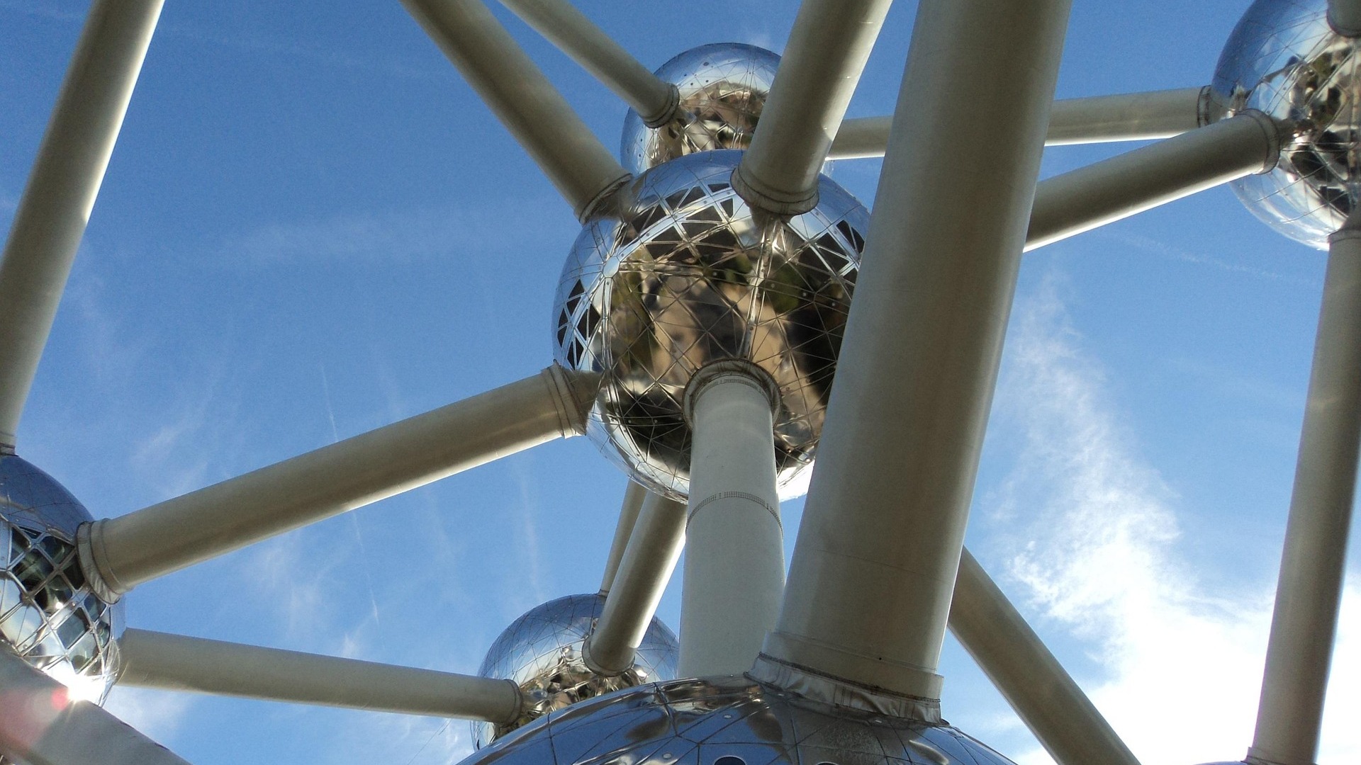 Esferas del Atomium en Bruselas.