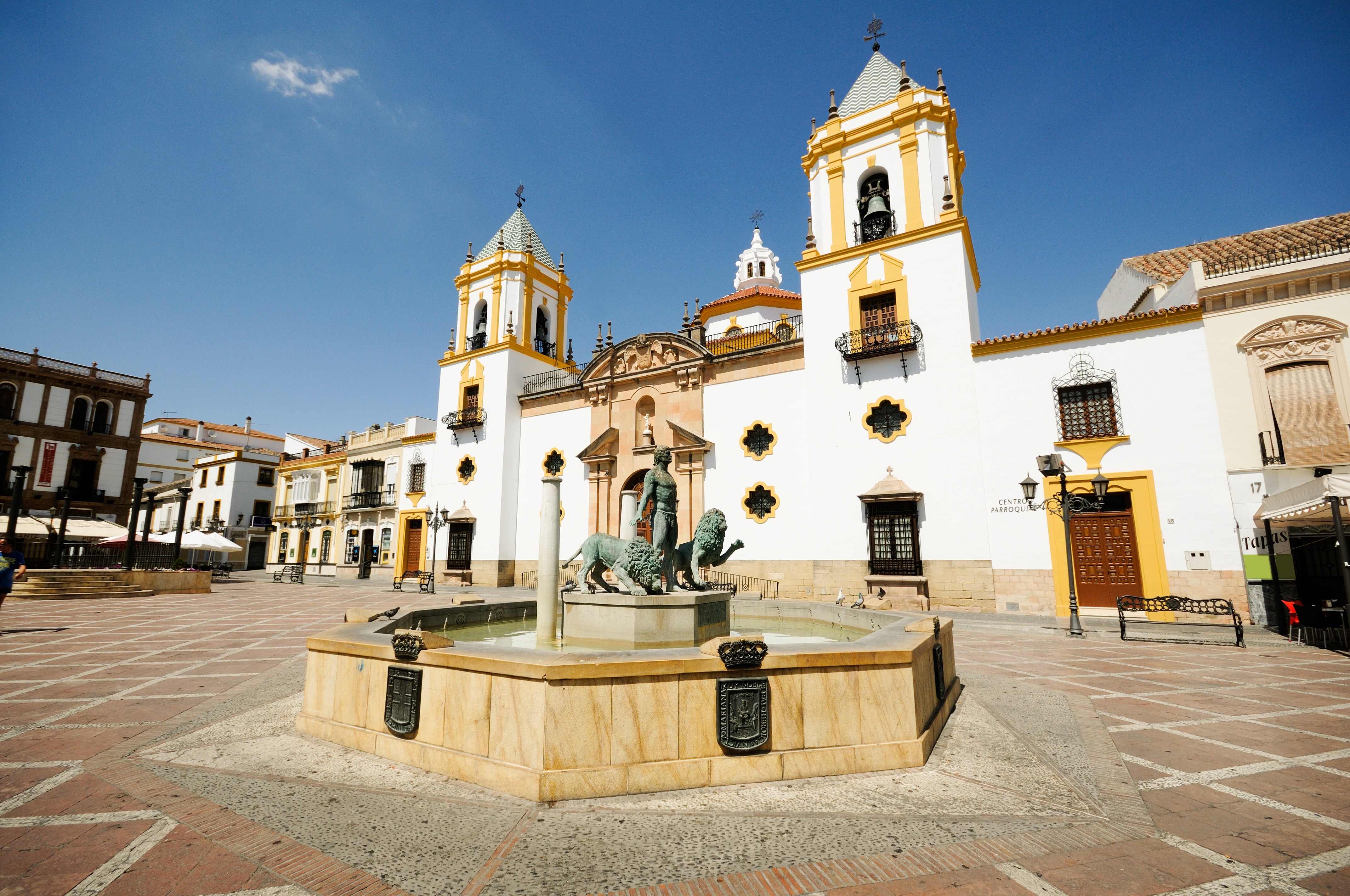 plaza en ronda, andalucia