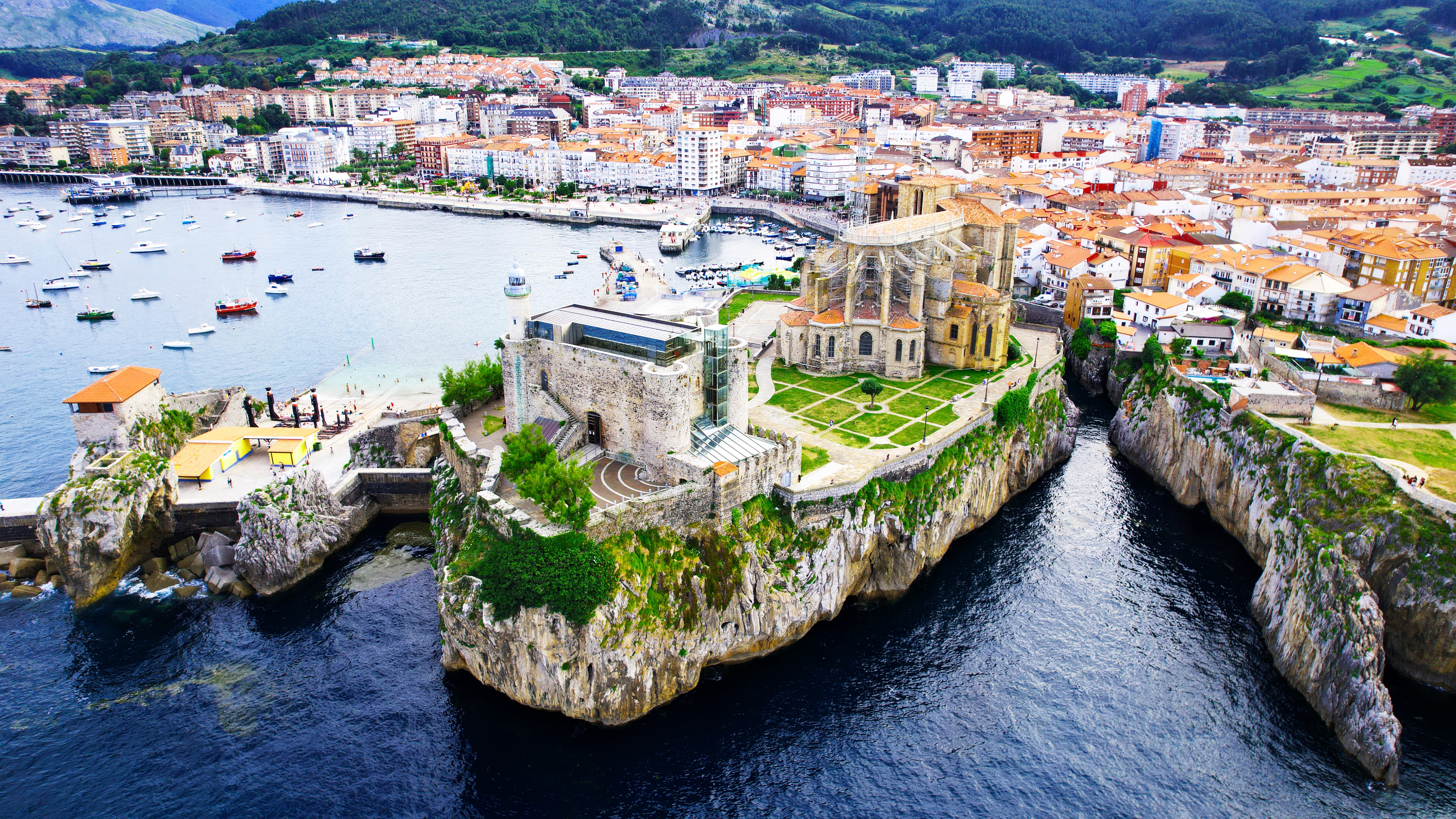 vista aérea castro urdiales