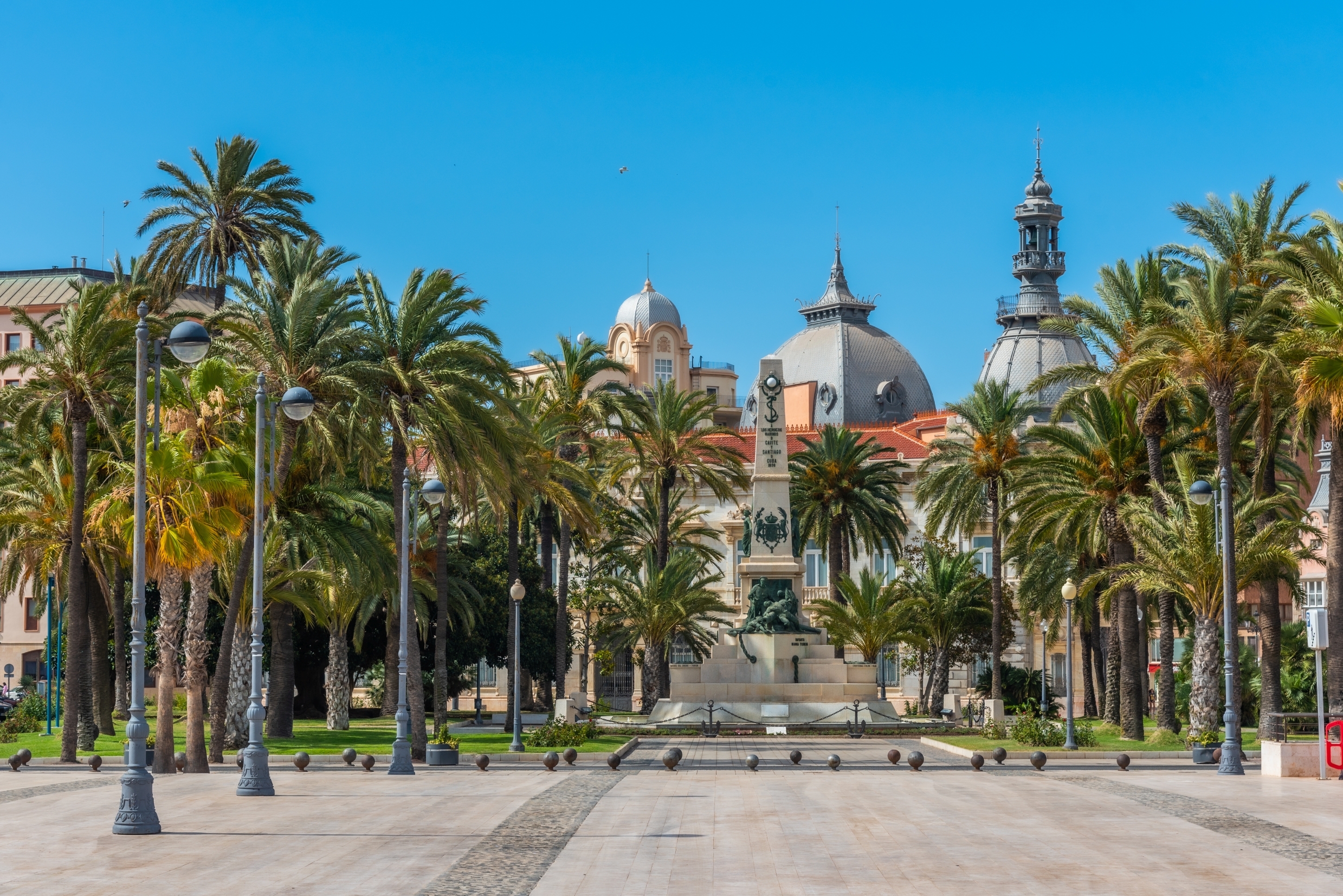monumento a los heroes cartagena