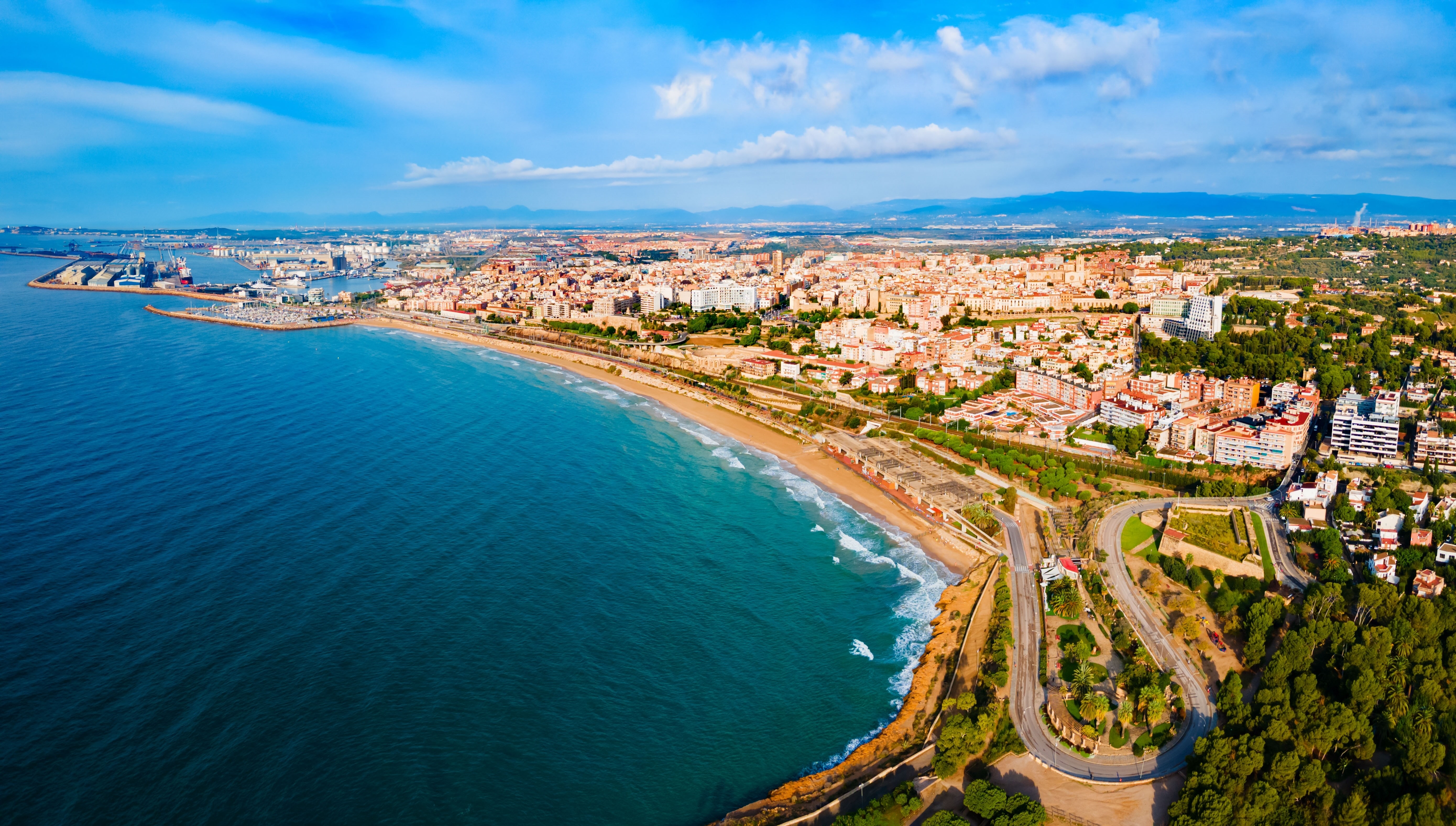 vista aérea de Tarragona y playa