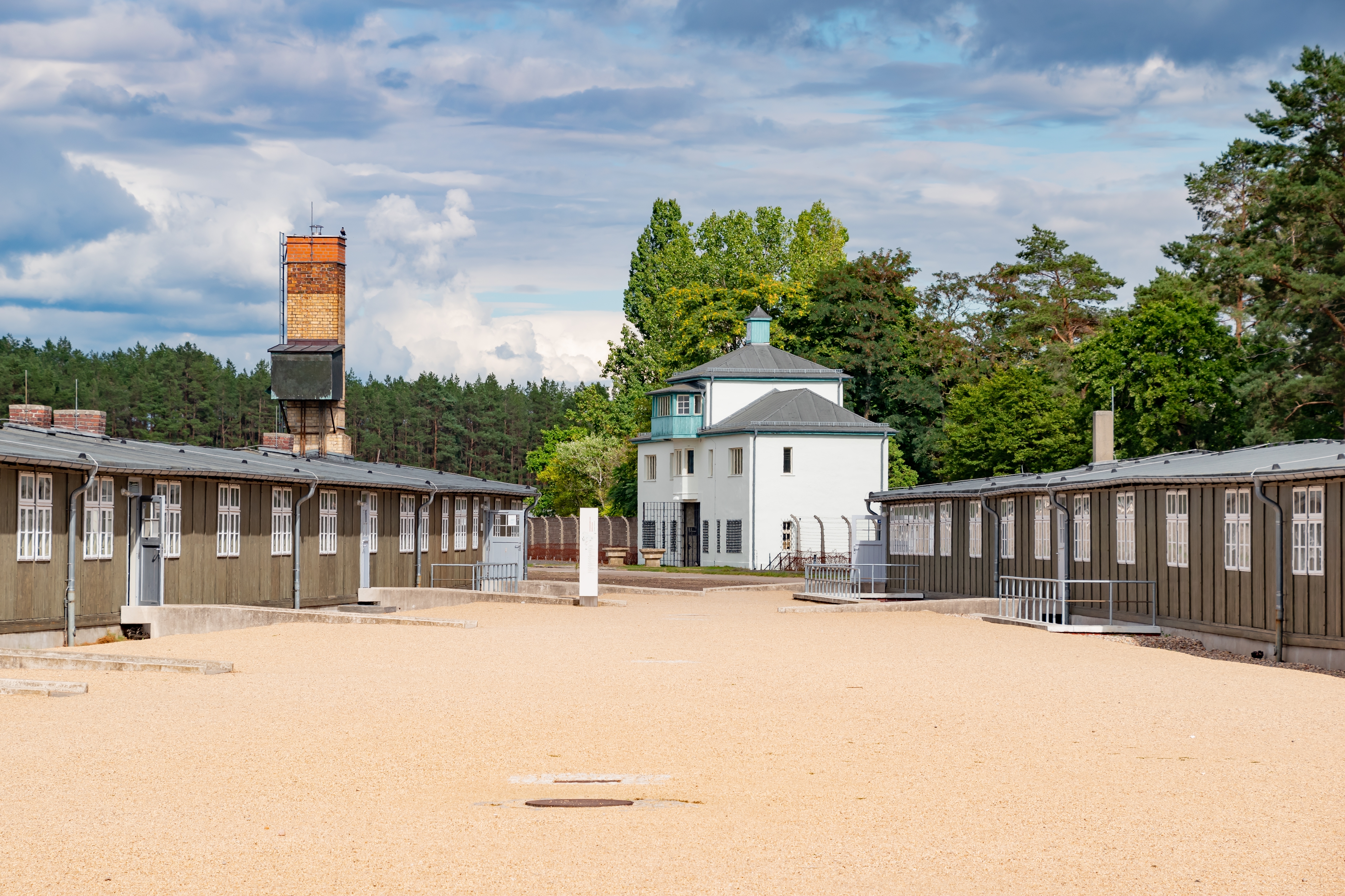 sachsenhausen entrada y barracones