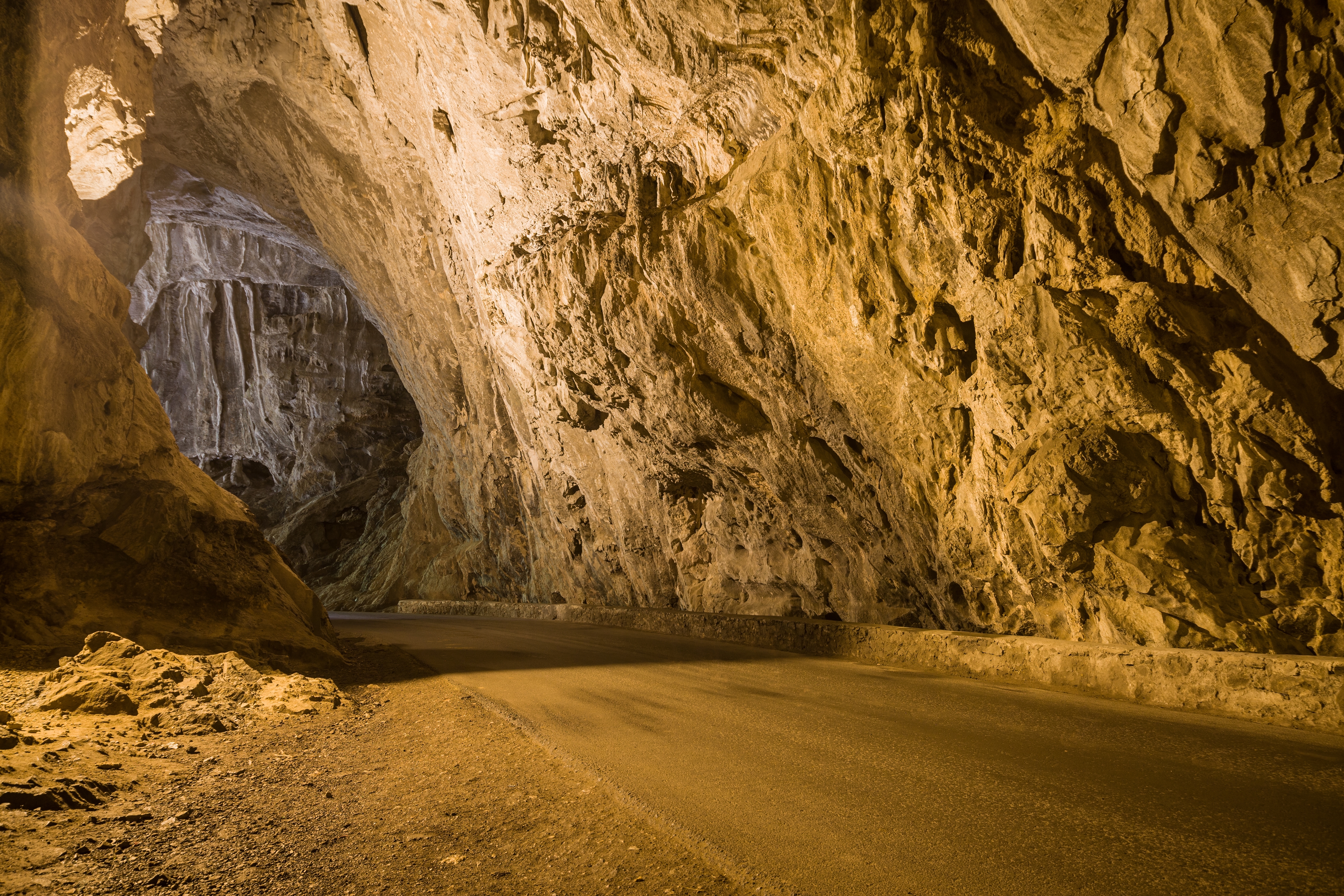 la cuevona