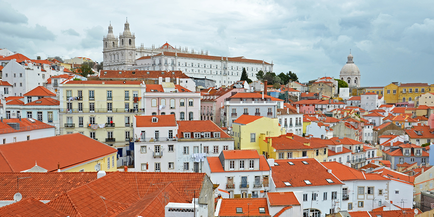 barrio alfama lisboa panteon nacional