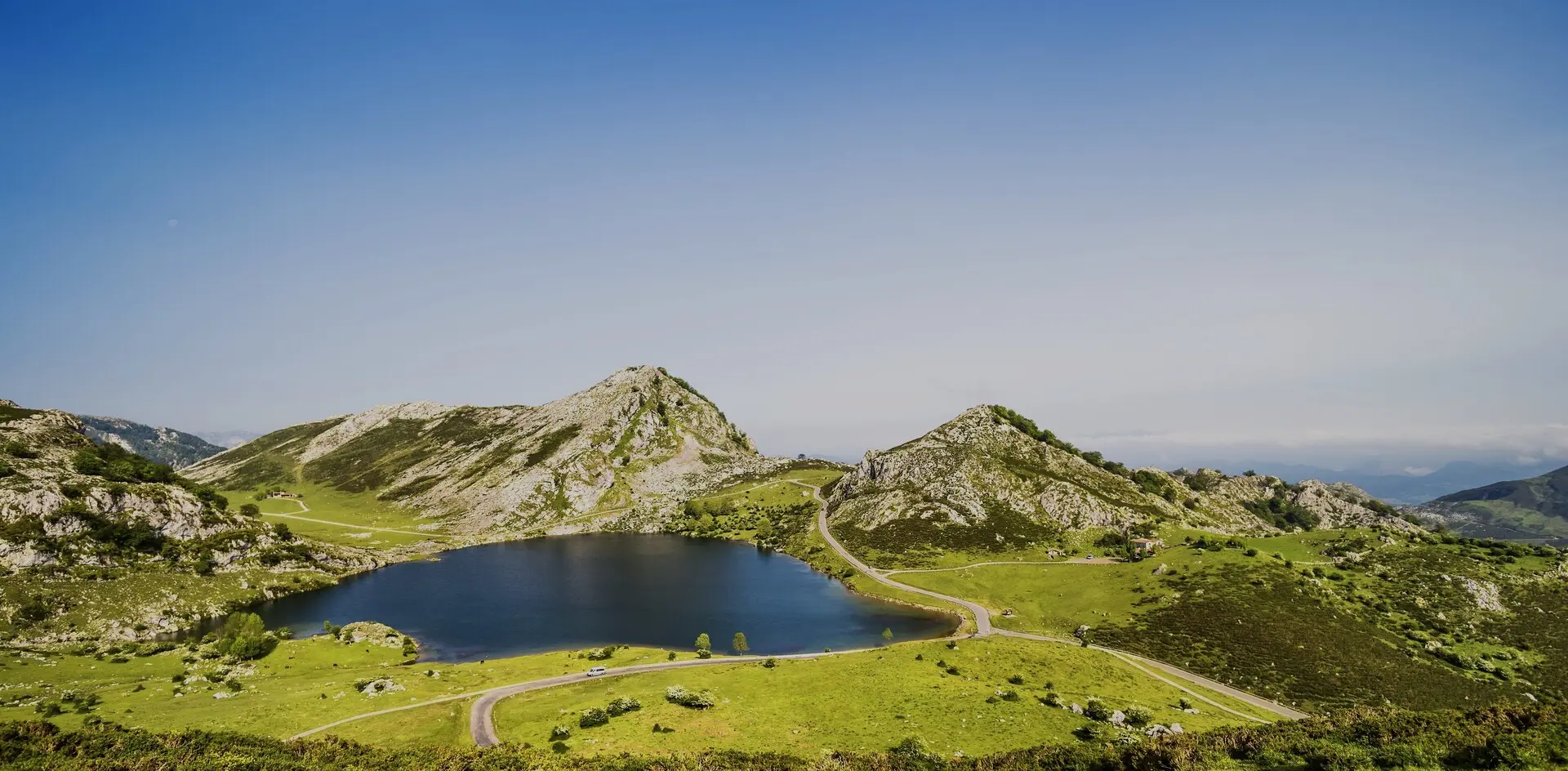 Imagen del Lago Enol