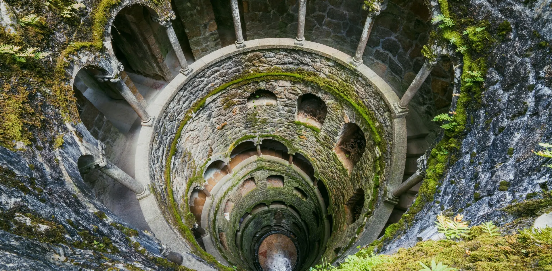 Pozo Iniciático en Quinta da Regaleira Sintra