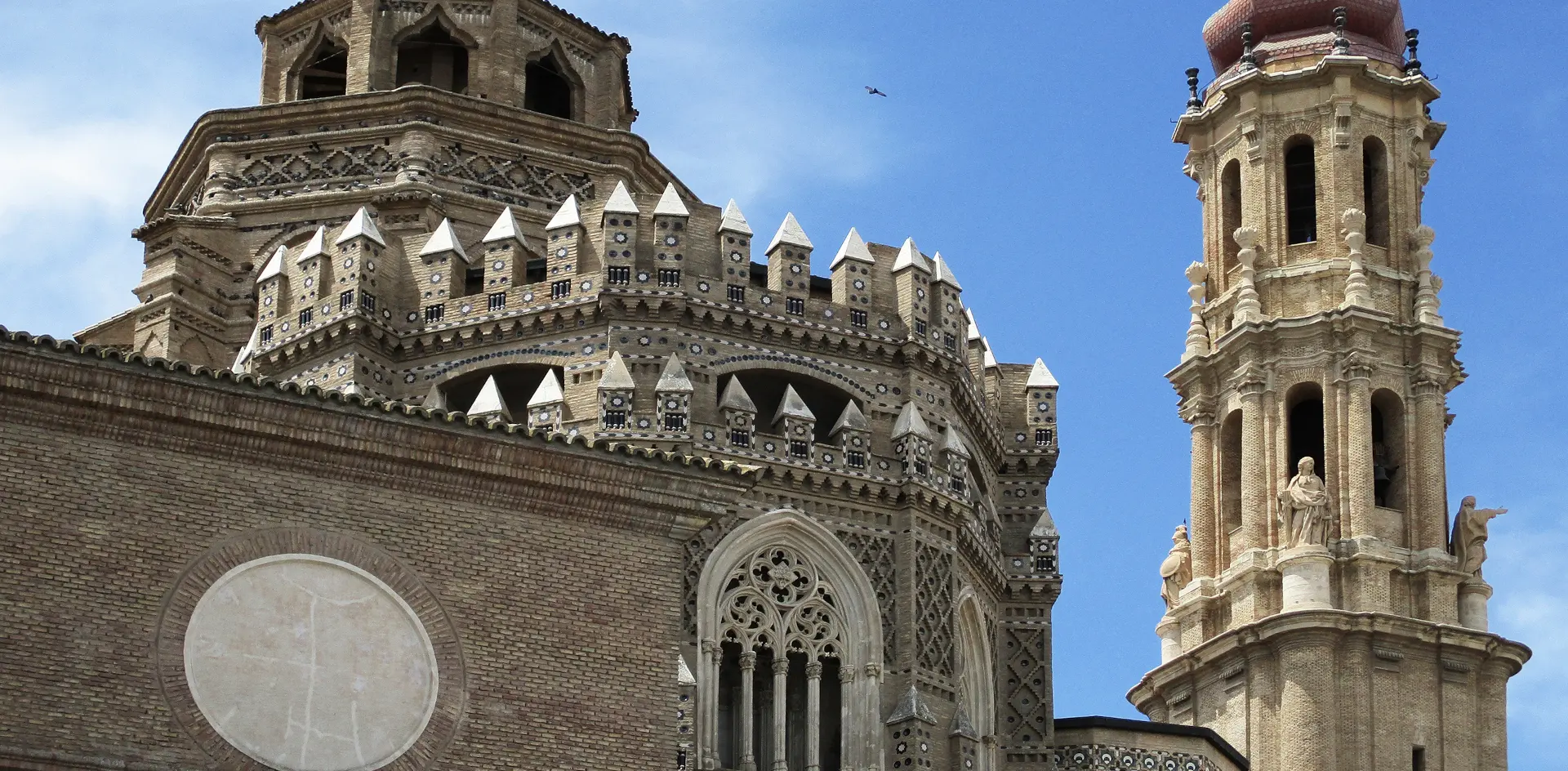 Detalle de la Seo del Salvador Zaragoza
