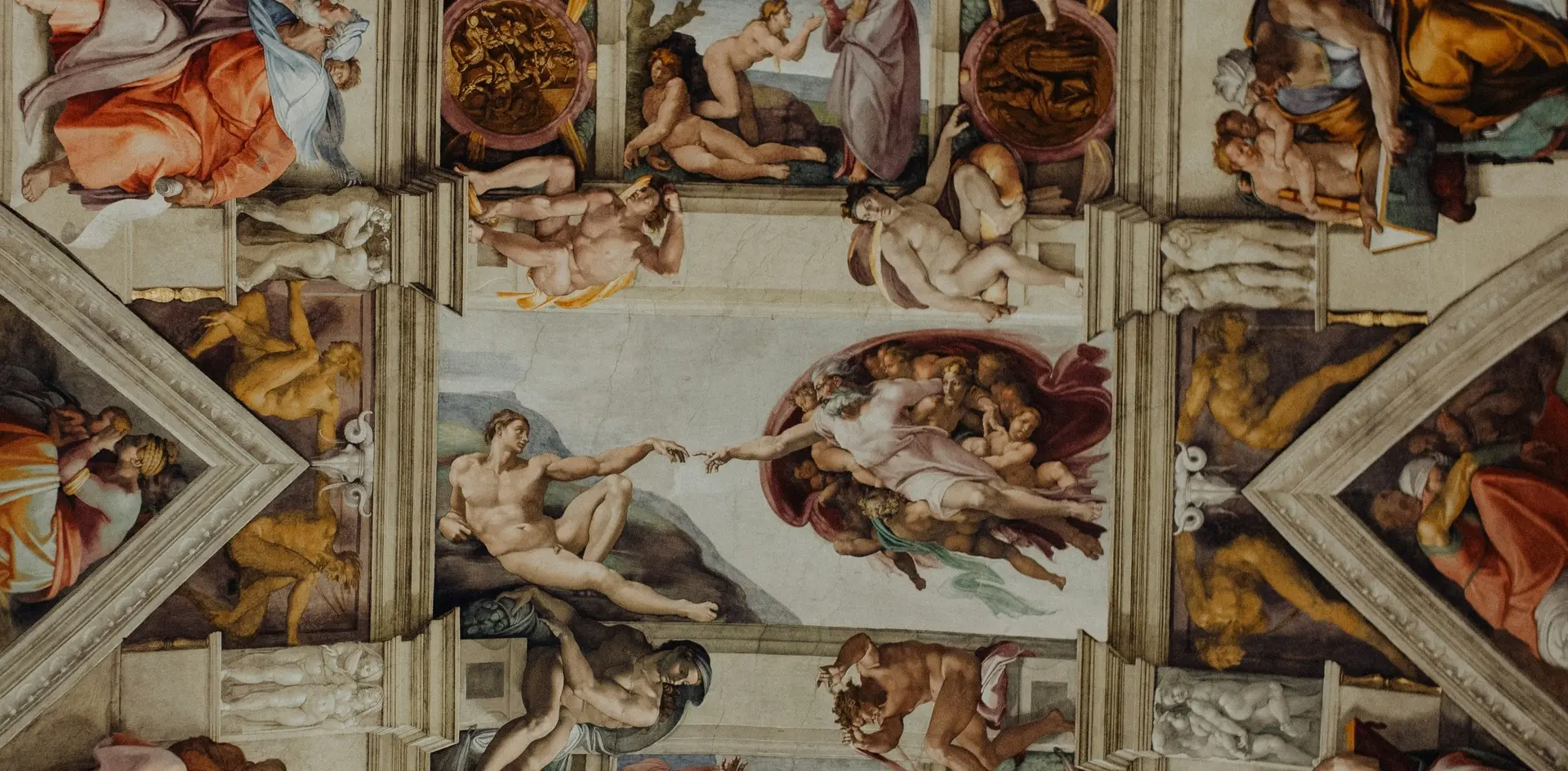 Frescos de Miguel Ángel en la Capilla Sixtina de los Museos Vaticanos