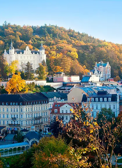 Vista aérea de Karlovy Vary - Excursión a Karlovy Vary - Actividades y Excursiones en español en Praga - Buendía 