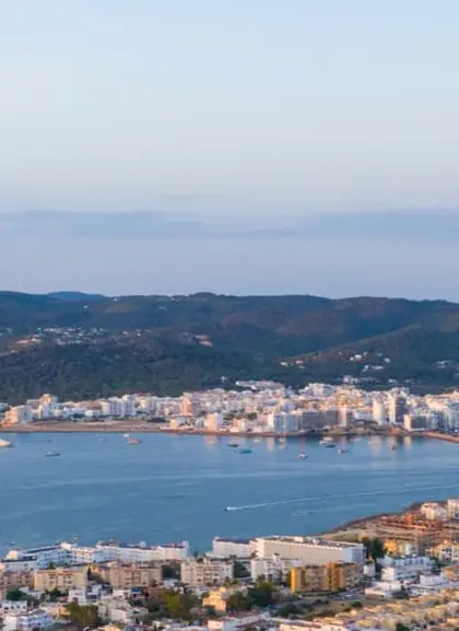 Panorámica del Puerto de Sant Antoni en Ibiza- Islas Baleares- Actividades y Excursiones en Ibiza Buendía