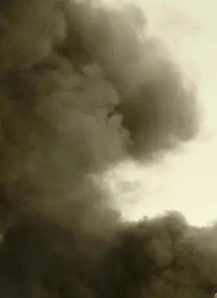 Aviones alemanes bombardeando Praga durante a segunda guerra mundial - Free Tour Praga del Nazismo - Actividades y Excursiones Buendía en Republica Checa  