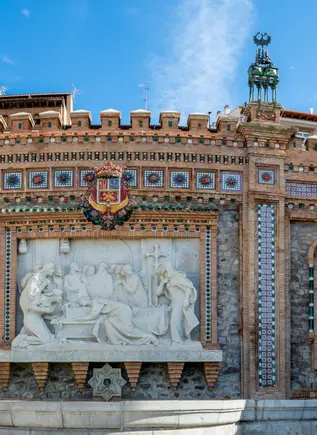 Escalinata del Óvalo en Teruel - Visita Guiada Teruel Monumental - Free tours y Actividades Buendía Aragón