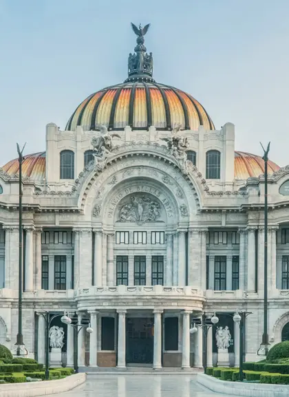 Palacio de bellas Artes en la ciudad de México - Visita guiada del Centro histórico en grupo pequeño - Excursiones y Free tours Buendía México