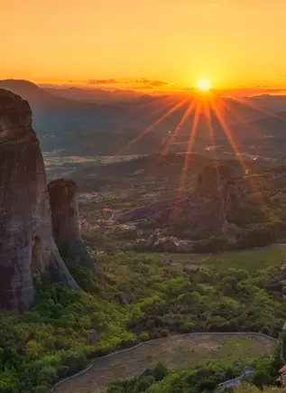 Tour por las montañas de Meteora al atardecer
