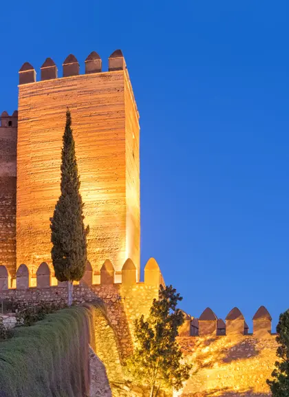 Tour Nocturno de Misterios y Leyendas en Almería