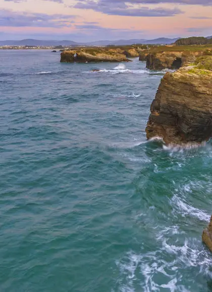 Excursión a la playa de Las Catedrales y visita guiada en Ribadeo