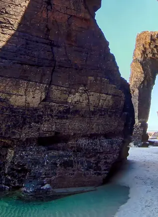 Playa de las Catedrales, playa Santas Aguas, Ribadeo, Lugo, Mar Cantábrico, Galicia.