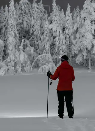 Ruta Nocturna en Raquetas de Nieve por el puerto de San Isidro