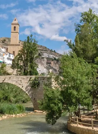 Tour a pie por Alcalá del Júcar