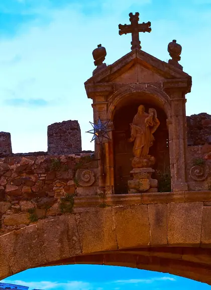 Tour misterios y leyendas de Cáceres con degustación