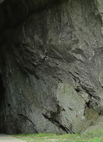 Espeleología por la cueva acuática El Molino - Matienzo, Cantabria - Actividades deportivas Buendía