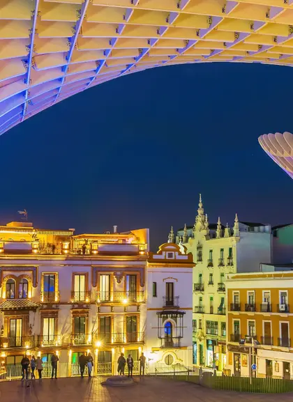La ciudad iluminada es el marco perfecto para este tour centrado en los relatos más estremecedores.