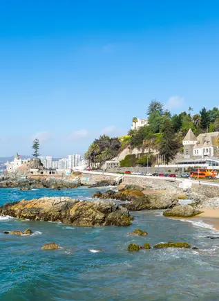Zona costera que conecta Valparaíso y Viña del Mar, las dos visitas de esta excursión desde Santiago de Chile.