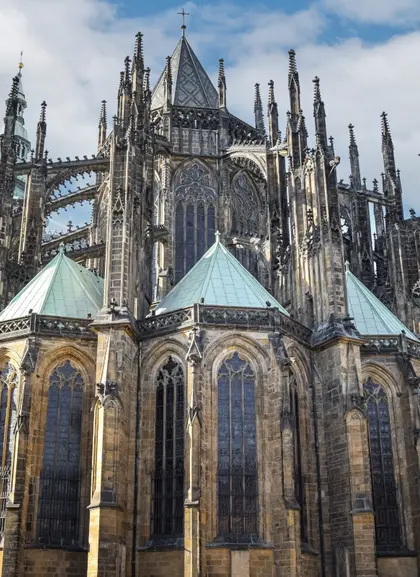 Catedral de San Vito, uno de los monumentos más relevantes del interior del castillo.