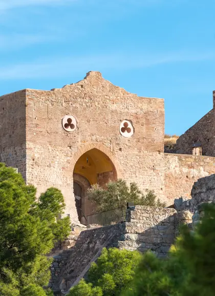 as ruinas romanas del castillo de Sagunto te transportarán a una época de gran esplendor.