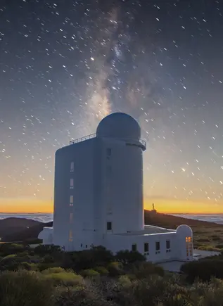 Cielo despejado para poder ver el cielo con total claridad.
