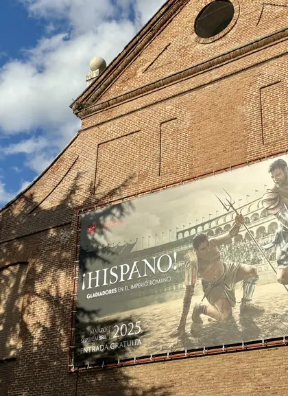 Cartel exterior de la exposición Gladiadores en el Imperio Romano
