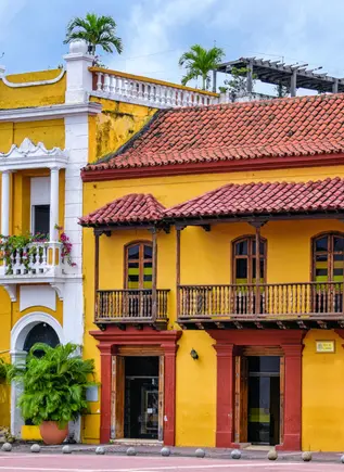 Casas típicas de Cartagena de Indias en su casco histórico, Colombia