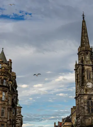 Foto de los monumento de la Royal Mile de Edimburgo
