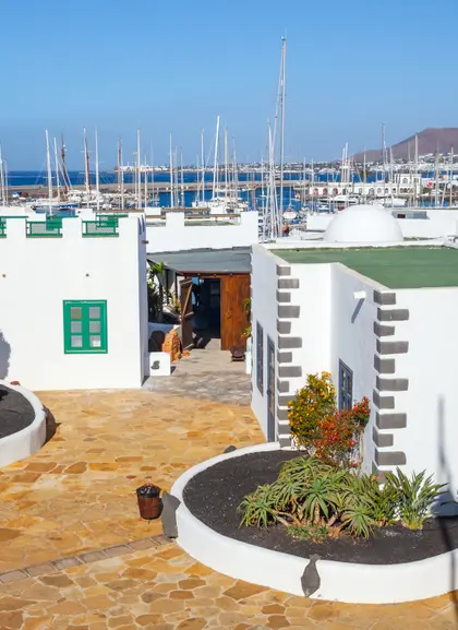 El embarcadero de la Marina Rubicón en Lanzarote