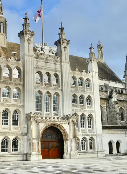 Majestuoso y lleno de historia, el Guildhall ha sido el corazón cívico de la City durante siglos.